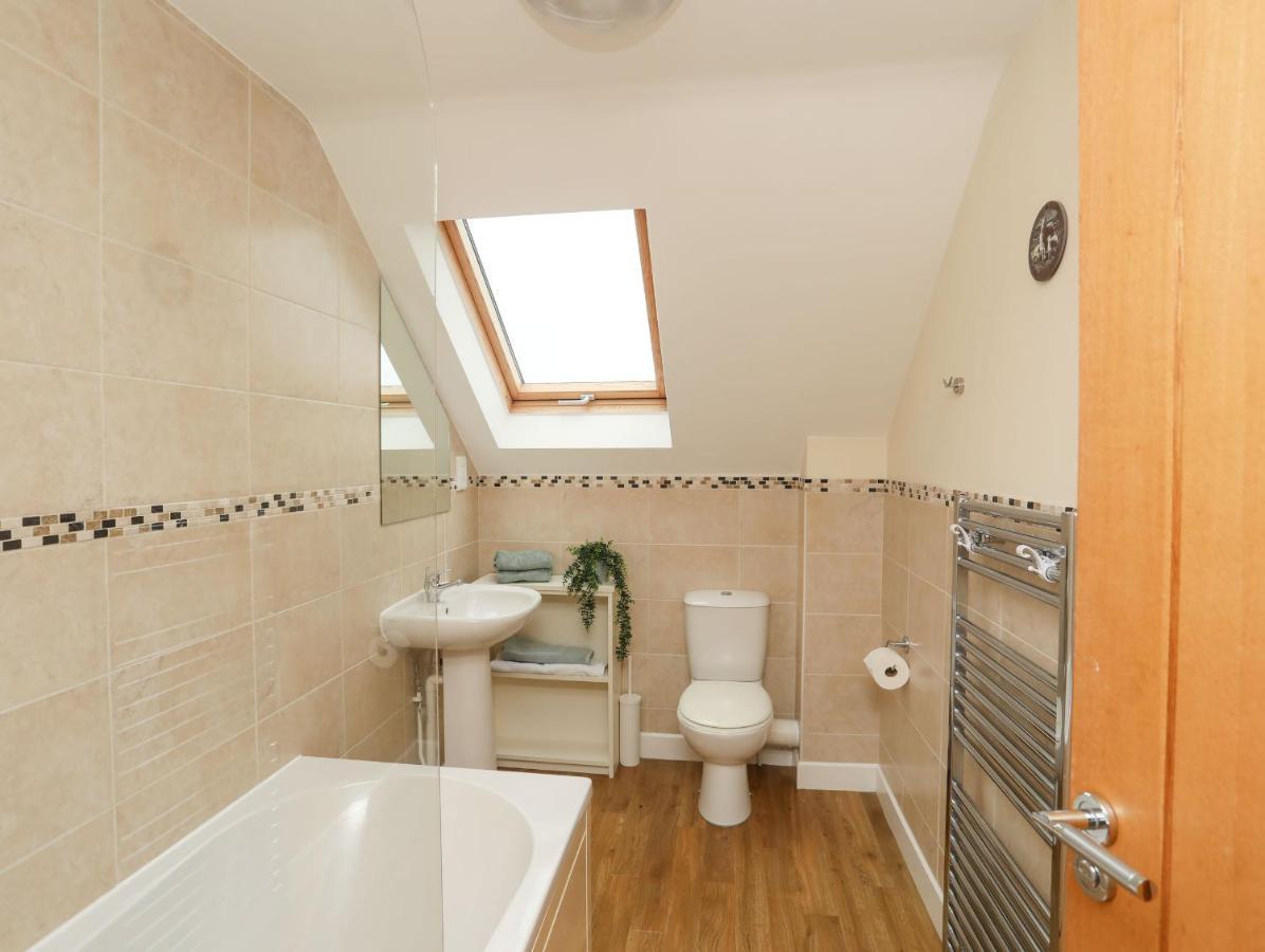 Villa Drosgl Llangefni Esterno foto